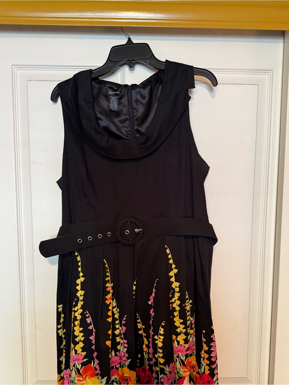 Retro Black Floral Midi Dress with Belt